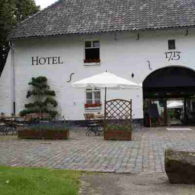 Fletcher Hotel-Restaurant Kasteel Erenstein Hotel Exterior