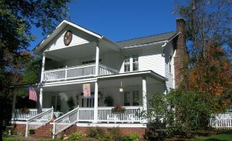 Buffalo Tavern Bed & Breakfast