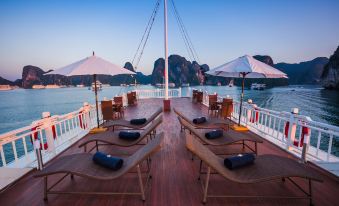 Bhaya Halong Cruises