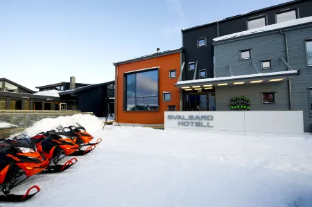 Svalbard Hotell | Polfareren