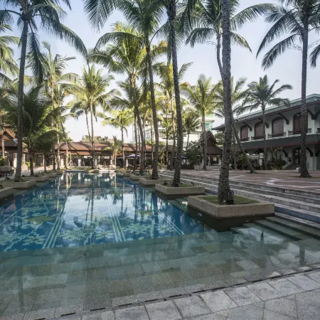 Chatrium Hotel Royal Lake Yangon