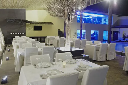 The Rhino Resort Hotel & Spa Отели в г. Сали