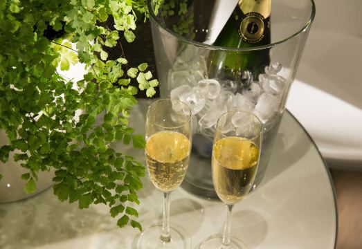 호텔 에펠 튀렌 객실