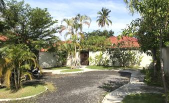 The Living Pool Villas