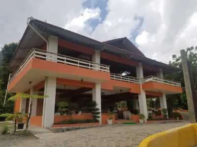 Jarabacoa River Club & Resort Hotel a 