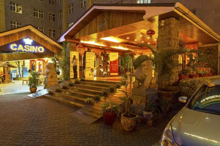 Eastland Hotel Отели рядом с достопримечательностью «Джирафф Сентр»