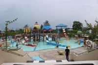 The Sun Hotel Madiun Hotels in Kartoharjo