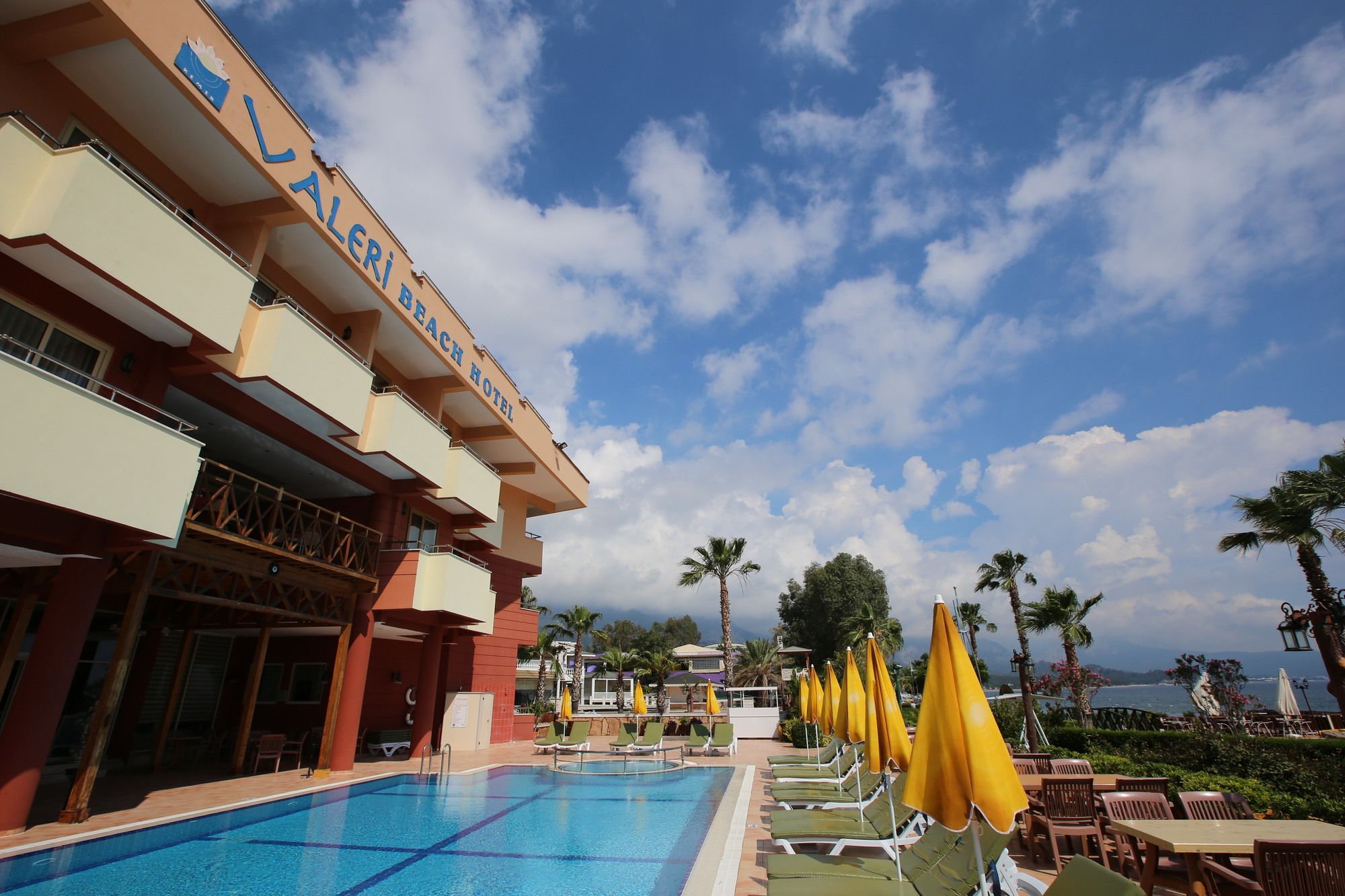 Valeri Beach Hotel