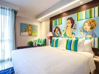 Hotel Clover Asoke Hôtels à proximité de : BTS Asoke station