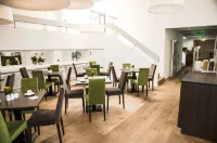Hotel am Schloss Hotels in Neckargemund