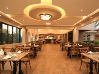 Lotos Inn & Suites, Nairobi Hotels near Westlands