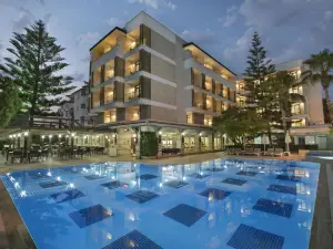 Trendy Side Beach Hotel
