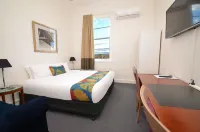 The Hallows Accommodation Hotels in South Bathurst