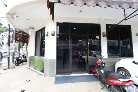 Bantal Guling Guest House Alun-alun Bandung