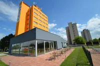 Hotel Aura Design & Garden Pool Hotels in Liblice