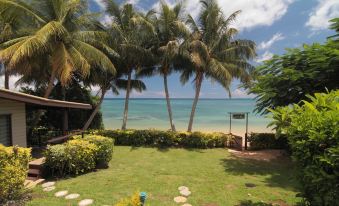 Coconut Grove Beachfront Cottages