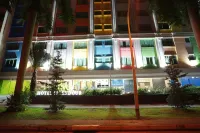 Five/6 Hotel Splendour