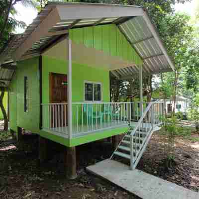 เกาะพยาม กรีนตะวัน รีสอร์ท Hotel Exterior