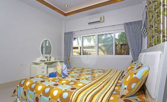 Thammachat P3 Vints 141 | 4 Bed Pool Villa in Bangsaray Near Pattaya
