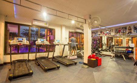Phuthan Hotel - Housity