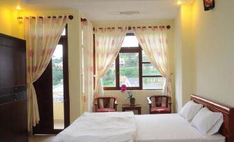 Huong Mai Glamorous Homestay