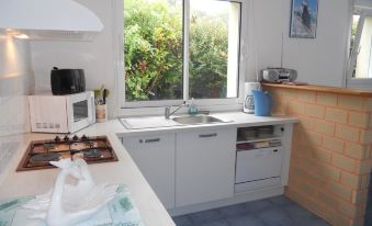 House with One Bedroom in Lannion, with Enclosed Garden and Wifi - 3 km from The Beach