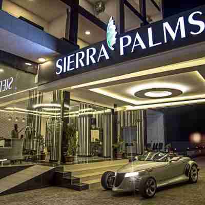 Sierra Palms Resort Hotel Exterior