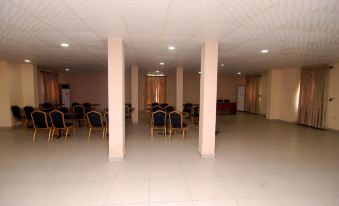 Residency Hotel Area 11