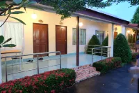 Pennaung Resort Hotels in Bueng Kan
