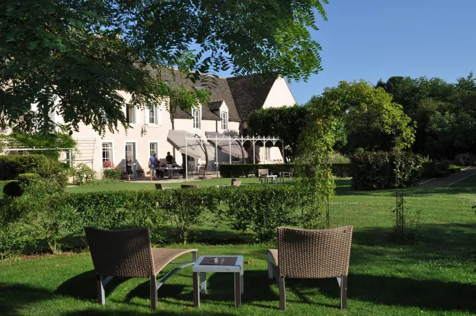 Hôtel le Clos Hotels near Maison Joseph Drouhin