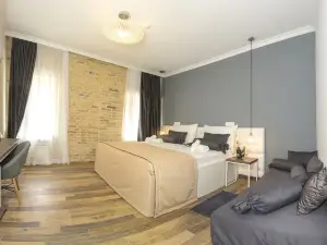 Aspalathos Residence