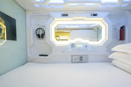 Shenzhen Xinchao Capsule Cabin Hotel