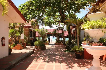 Isla Bonita Beach Resort