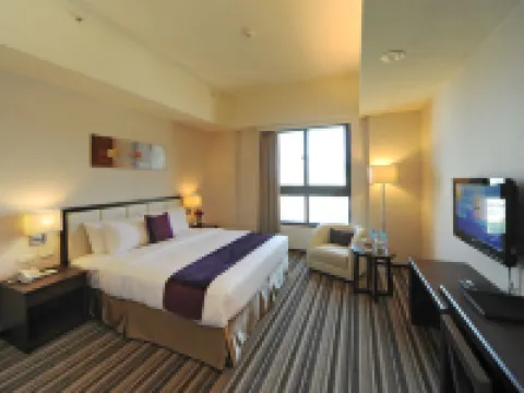 F Hotel - Hualien Hotels near Hualien Station
