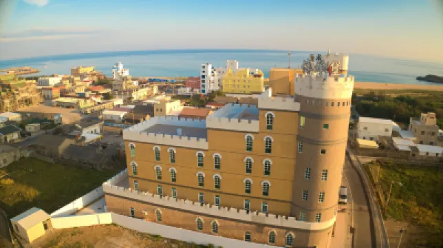 Chuan Cheng Castle Hotel Hotel berhampiran Pantai Shanshui