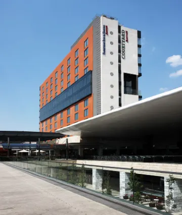 Courtyard Mexico City Vallejo