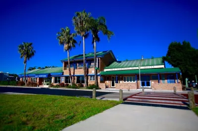 Tea Gardens Hotel