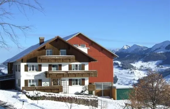 豪斯阿德勒霍斯特酒店