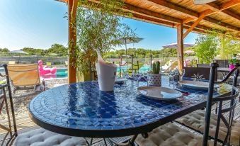 Lodges en Provence - Ecogites & Restaurant Insolites