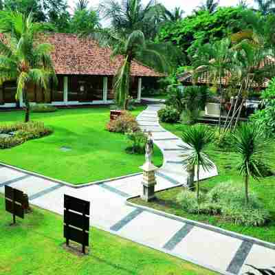 Merumatta Senggigi Lombok Hotel Exterior