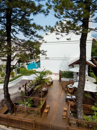 Villa Sanpakoi Отели рядом с достопримечательностью «S.W.A.T Chiang Mai»