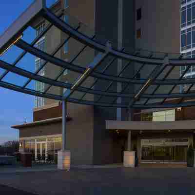 DoubleTree by Hilton Asheville Downtown Hotel Exterior