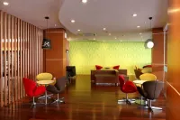 Life Hotel Sudirman Surabaya Hotels in Genteng