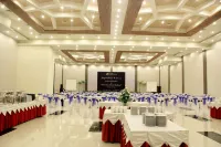 The Sun Hotel Madiun Hotels in Kartoharjo