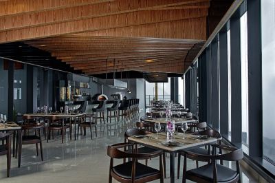 レストラン グランド イオン デリーマン ホテルの写真