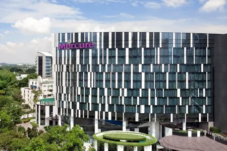 Mercure Singapore on Stevens