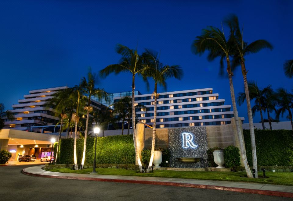 Renaissance Newport Beach Hotel, Newport Beach Latest Price u0026 Reviews of  Global Hotels 2023 | Trip.com