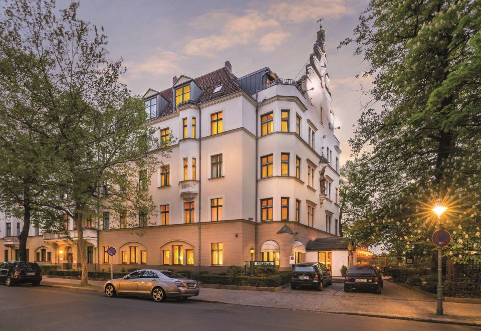 3. Hotel Kr..