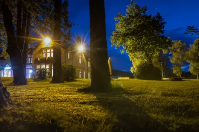Ledgowan Lodge Hotel فنادق في Achnasheen
