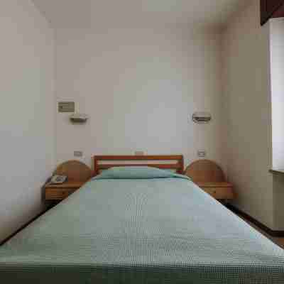 Albergo De March Rooms